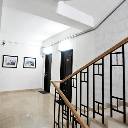 Central Elegant Apartment Tbilisi Exterior photo