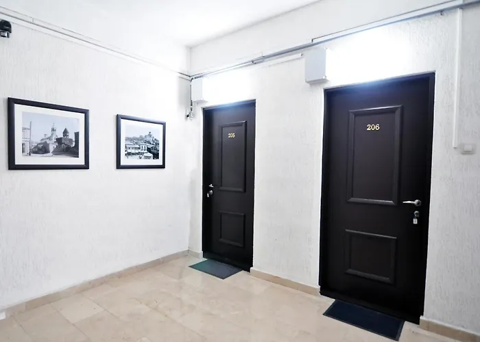 Central Elegant Apartment